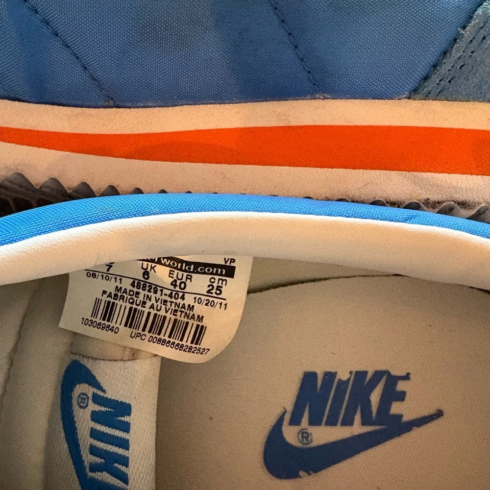 Nike Blue and White Sneakers with Orange Detail - Picture 6 of 7